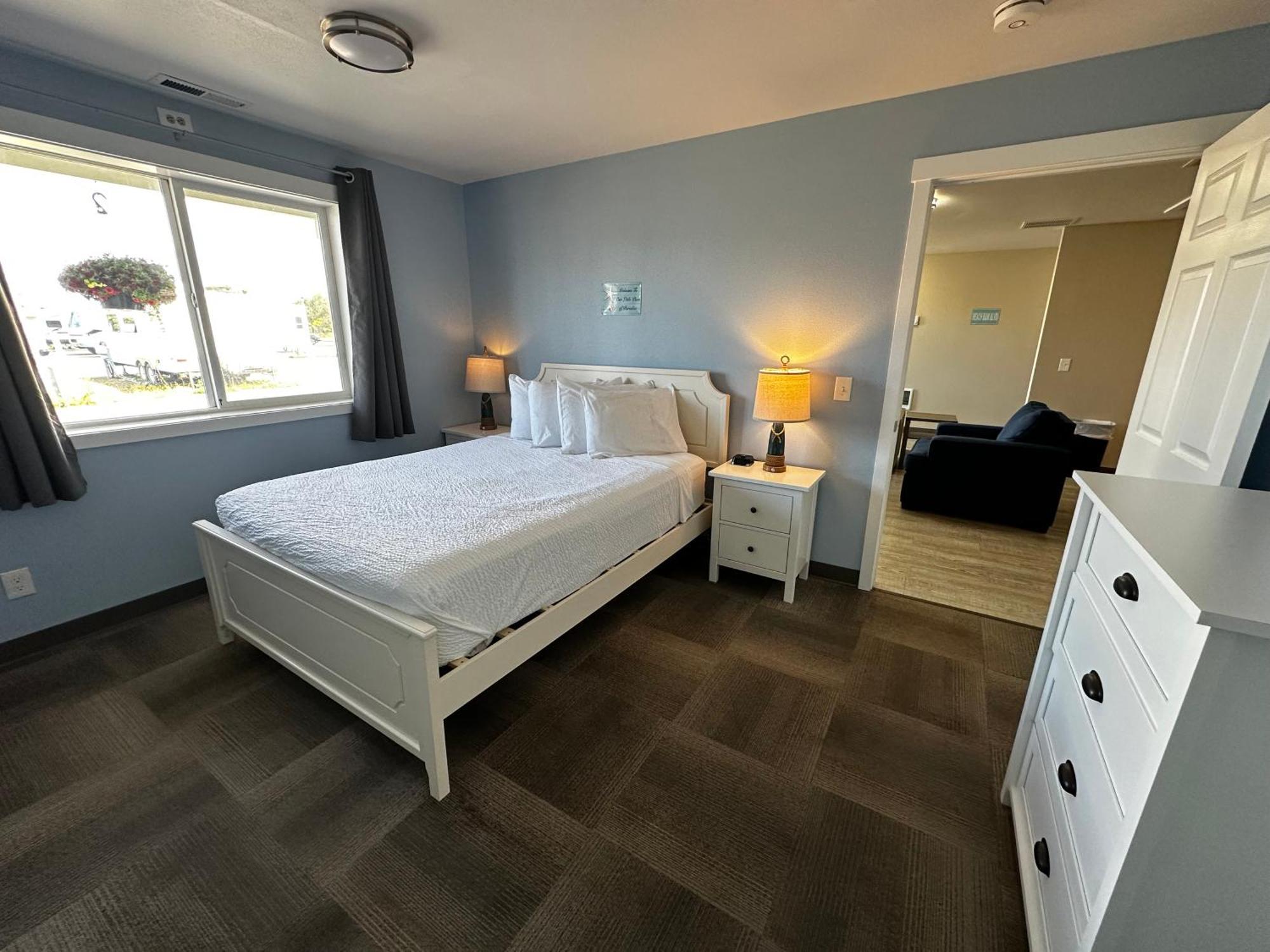 Coastal Inn And Suites Λονγκ Μπίτς Εξωτερικό φωτογραφία