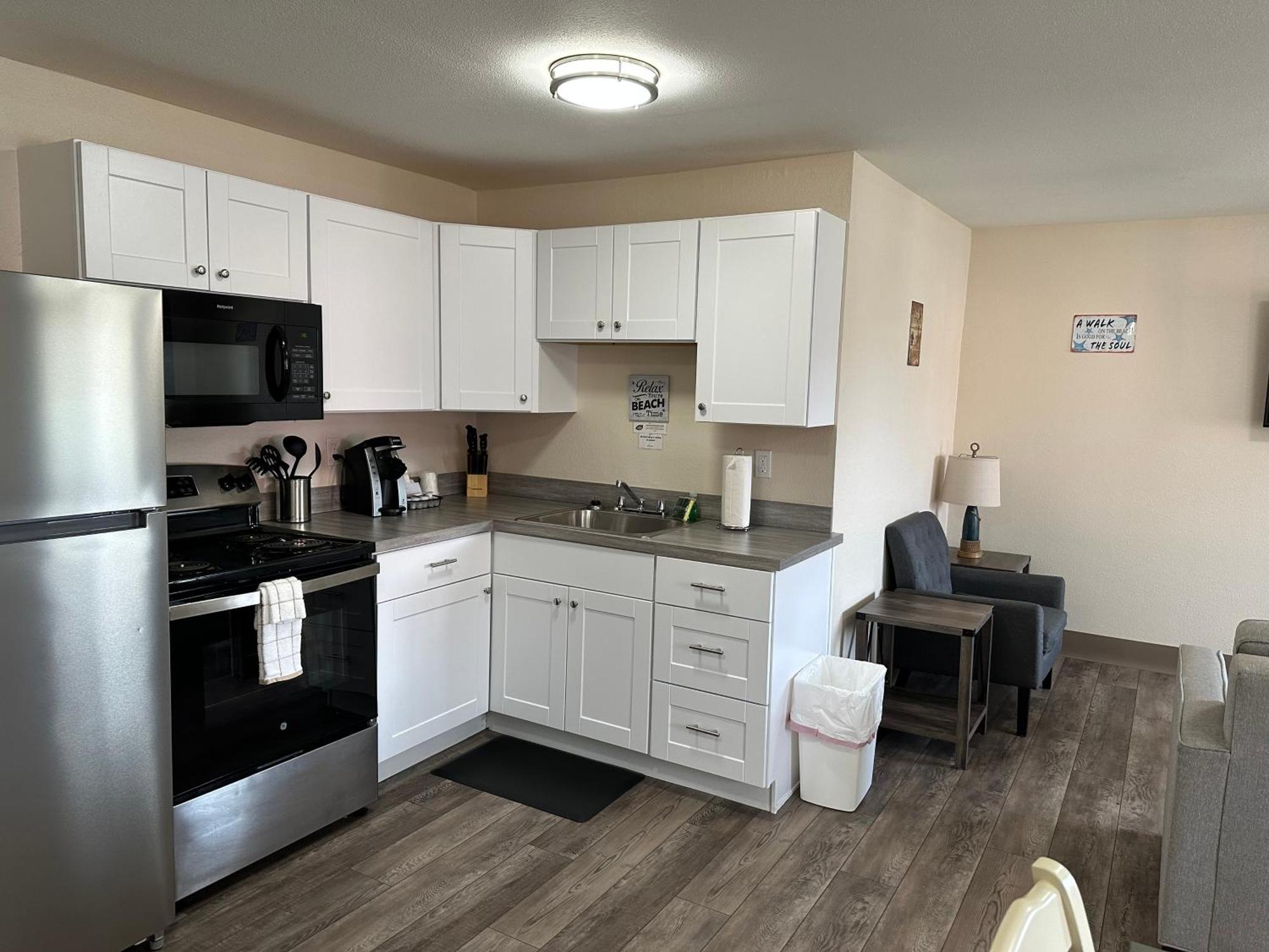 Coastal Inn And Suites Λονγκ Μπίτς Δωμάτιο φωτογραφία
